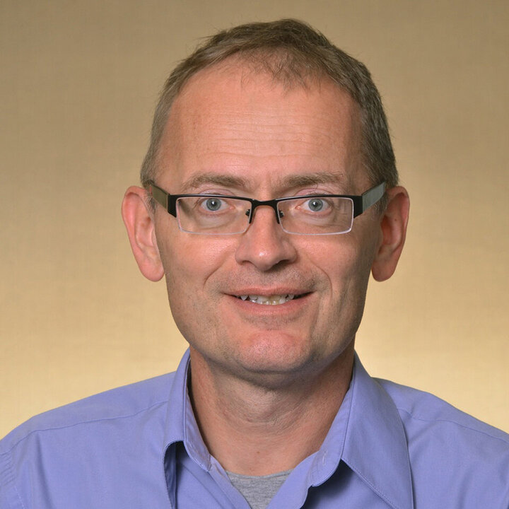 Avatar for Dr. Janos Zempleni